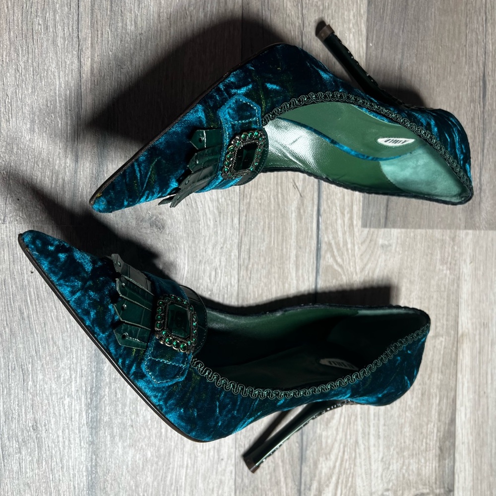 Le Silla Teal Velvet Pointed Toe Kitten Heel Pumps 37.5 - Picture 16 of 16